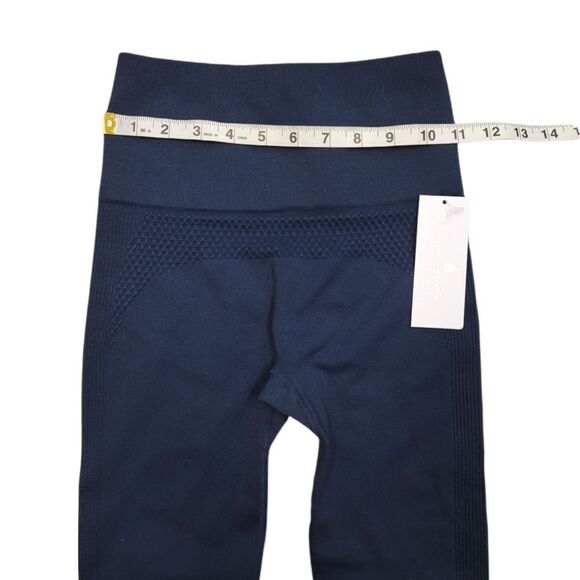 SPIRITUAL Gangster High Rise  Legging - Picture 5 of 11